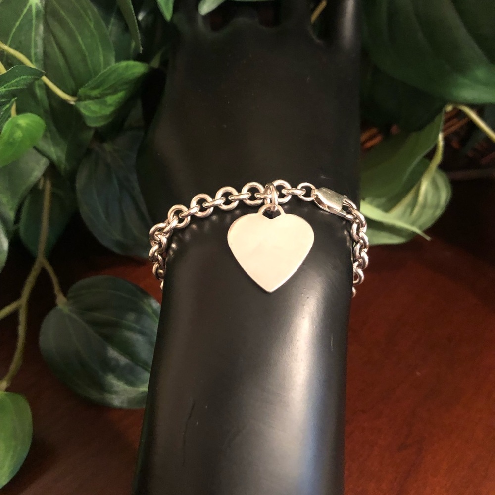 Sterling silver heart charm bracelet